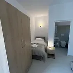 Familja Cuni Hotel