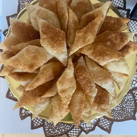 Familja Cuni Hotel 3*