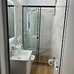 Hotel Familja Cuni 3*