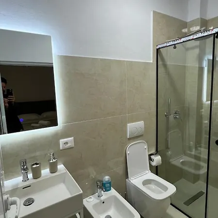 Hotel Familja Cuni 3*